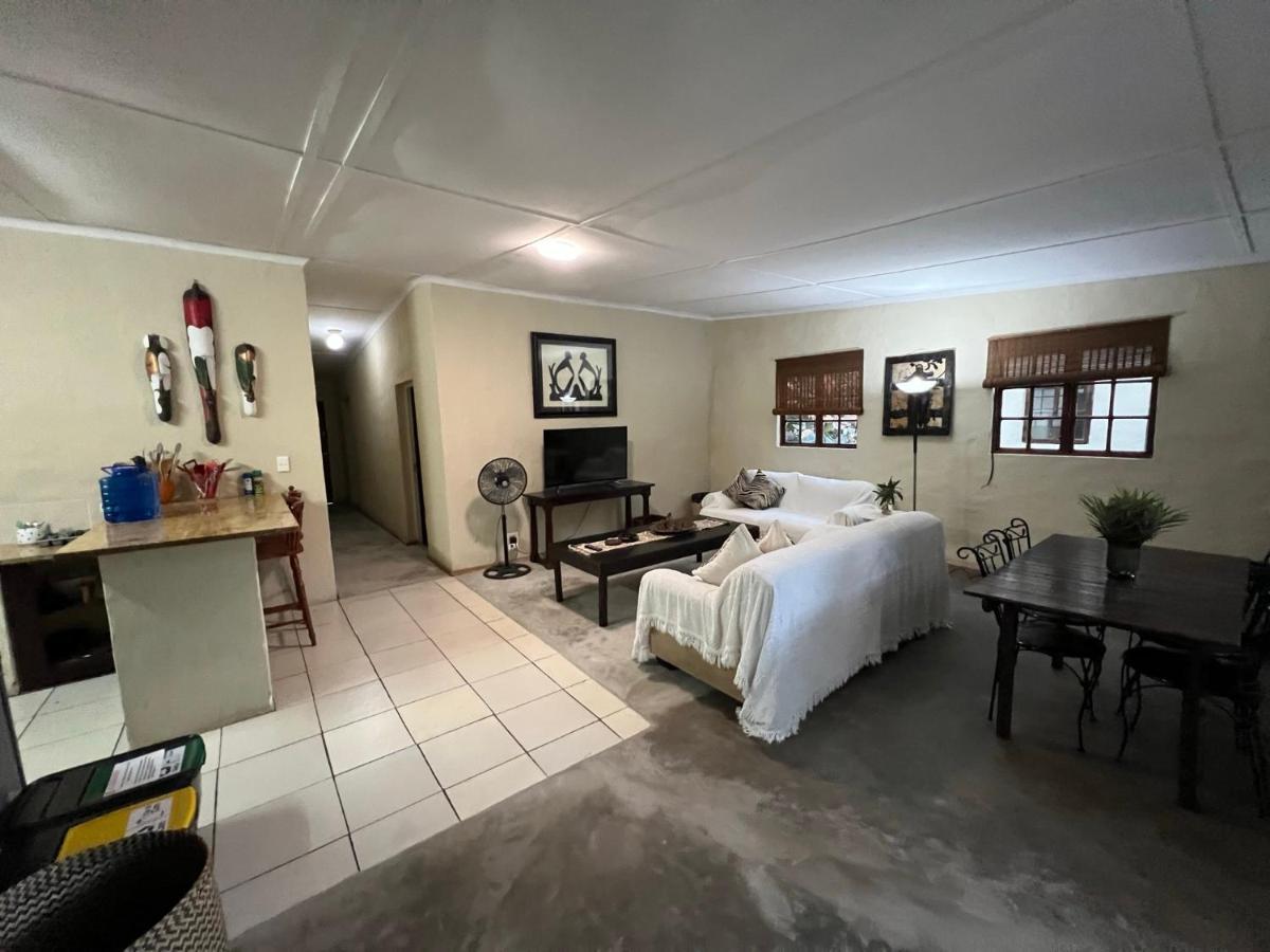 Occi Lodge Mbazwana Esterno foto